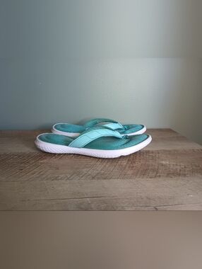 Under Armour Marbella VII 4D Foam Thong Sandals Flip Flops Womens 9 Athleisure